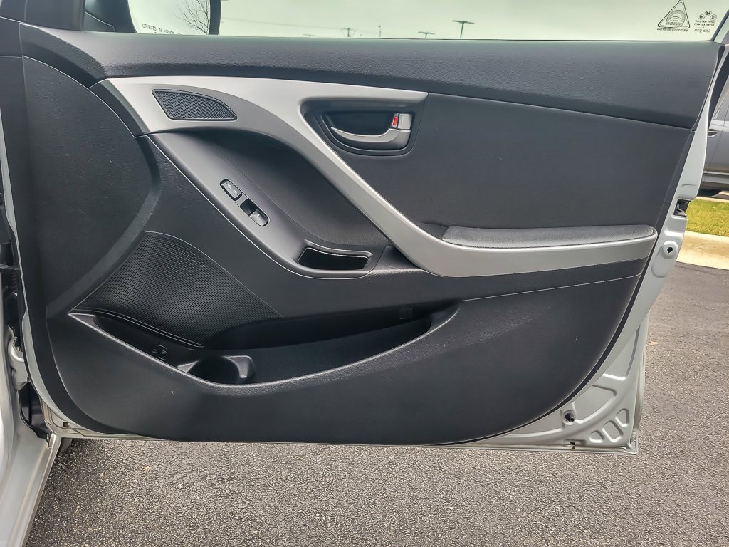 2016 HYUNDAI ELANTRA - Image 20