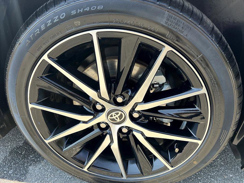 2024 Toyota Camry SE photo 12