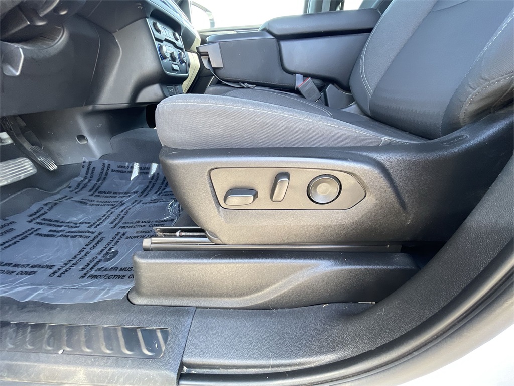 2023 Chevrolet Suburban LS photo 13