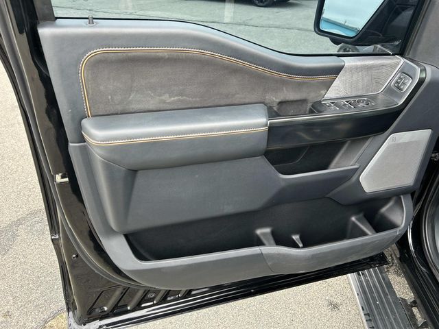 2023 Ford F-150 Platinum photo 15