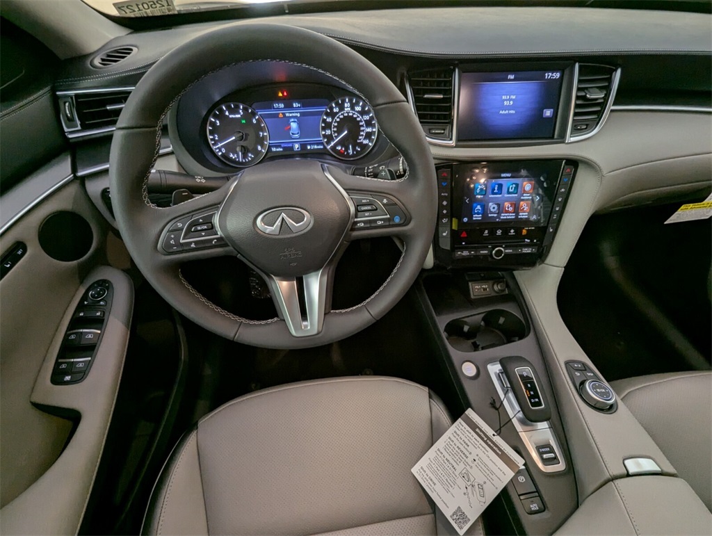 2025 Infiniti QX50 Luxe AWD photo 8