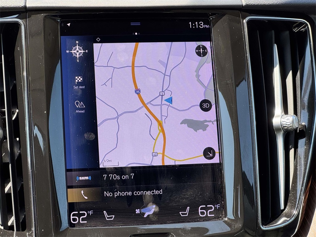 2021 Volvo XC60 T5 Momentum photo 4