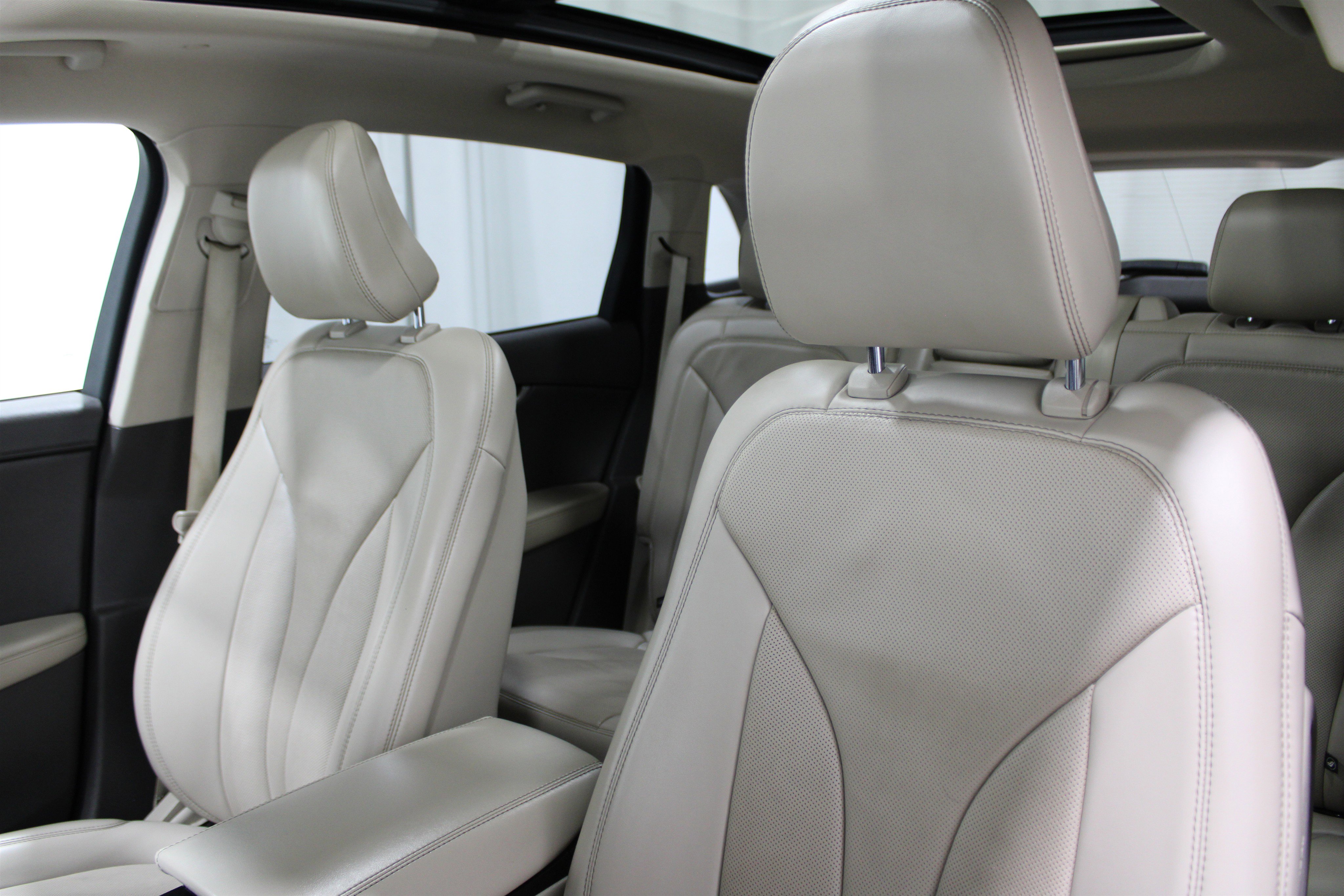 2021 Lincoln Nautilus Reserve photo 2