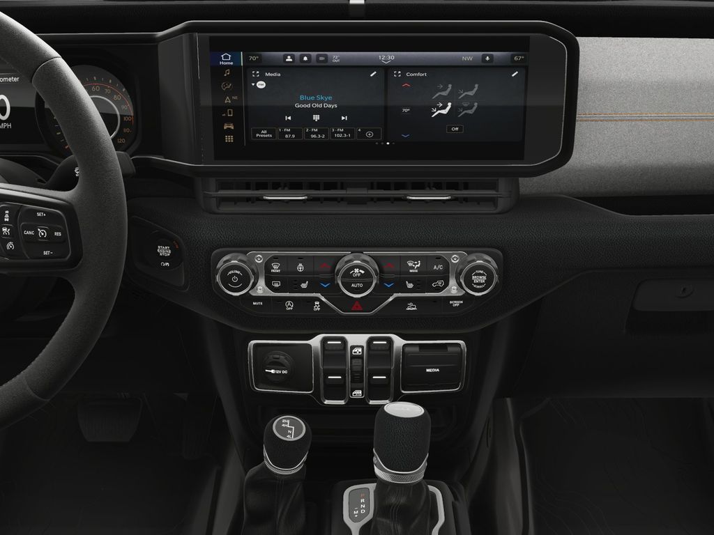 2025 Jeep Gladiator Sport S photo 24