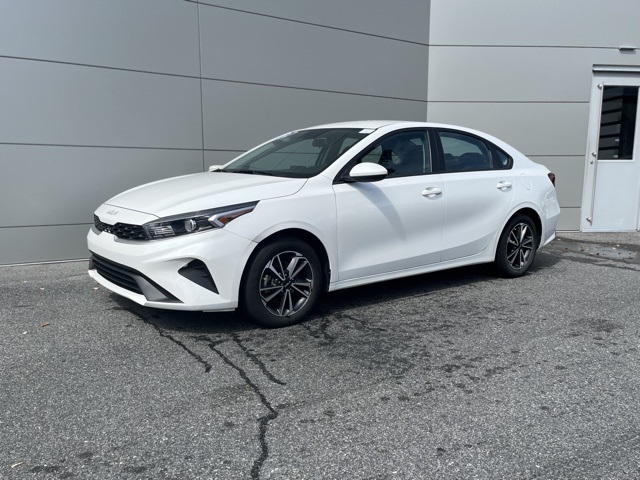 2022 Kia Forte LXS photo 8