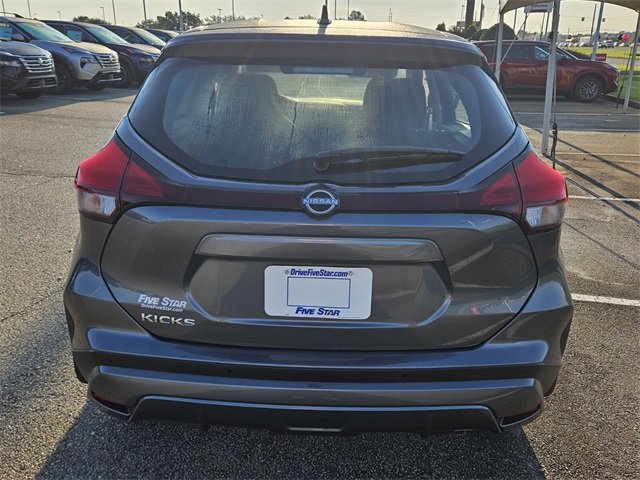 2025 Nissan Kicks Play S photo 8