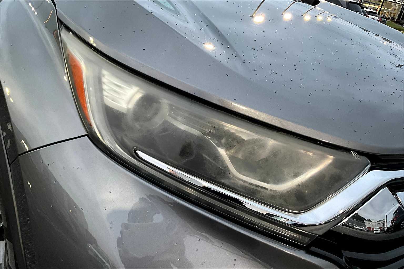 2017 Honda CR-V LX photo 24