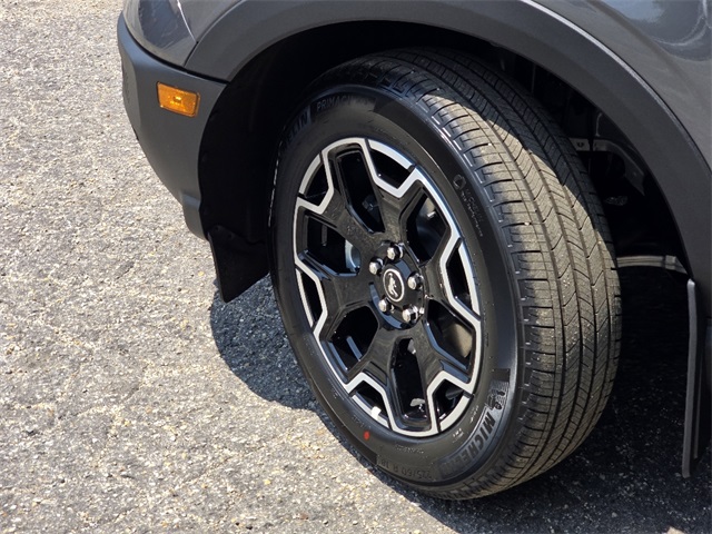 2025 Ford Bronco Sport Outer Banks photo 20