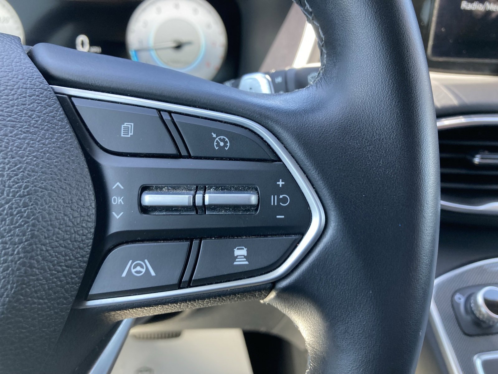 2022 Hyundai Santa Fe SEL Premium photo 18