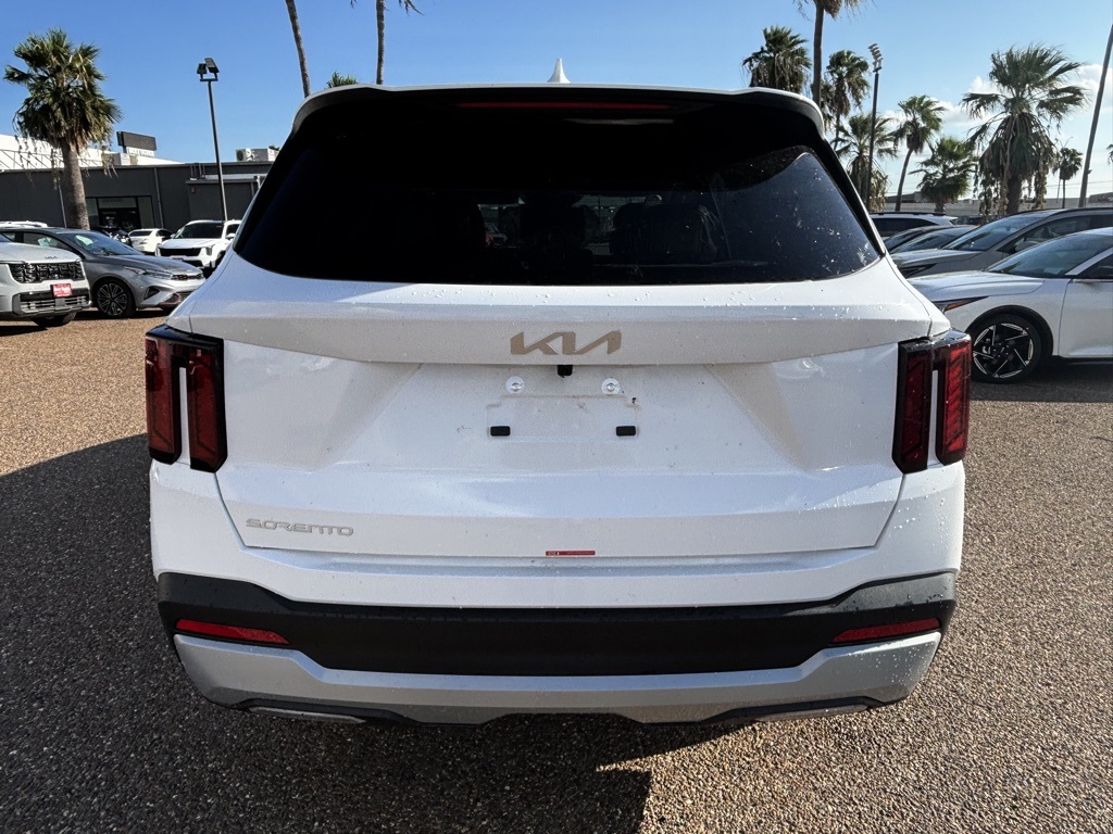 2026 Kia Sorento LX photo 6