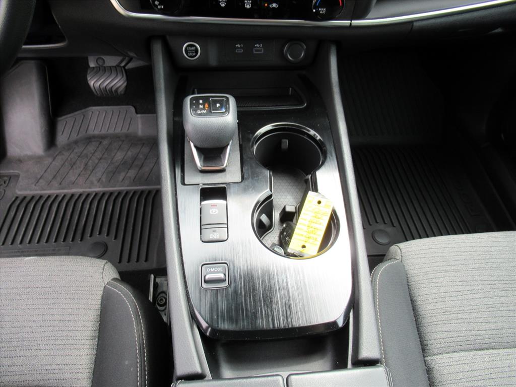2021 Nissan Rogue S photo 19