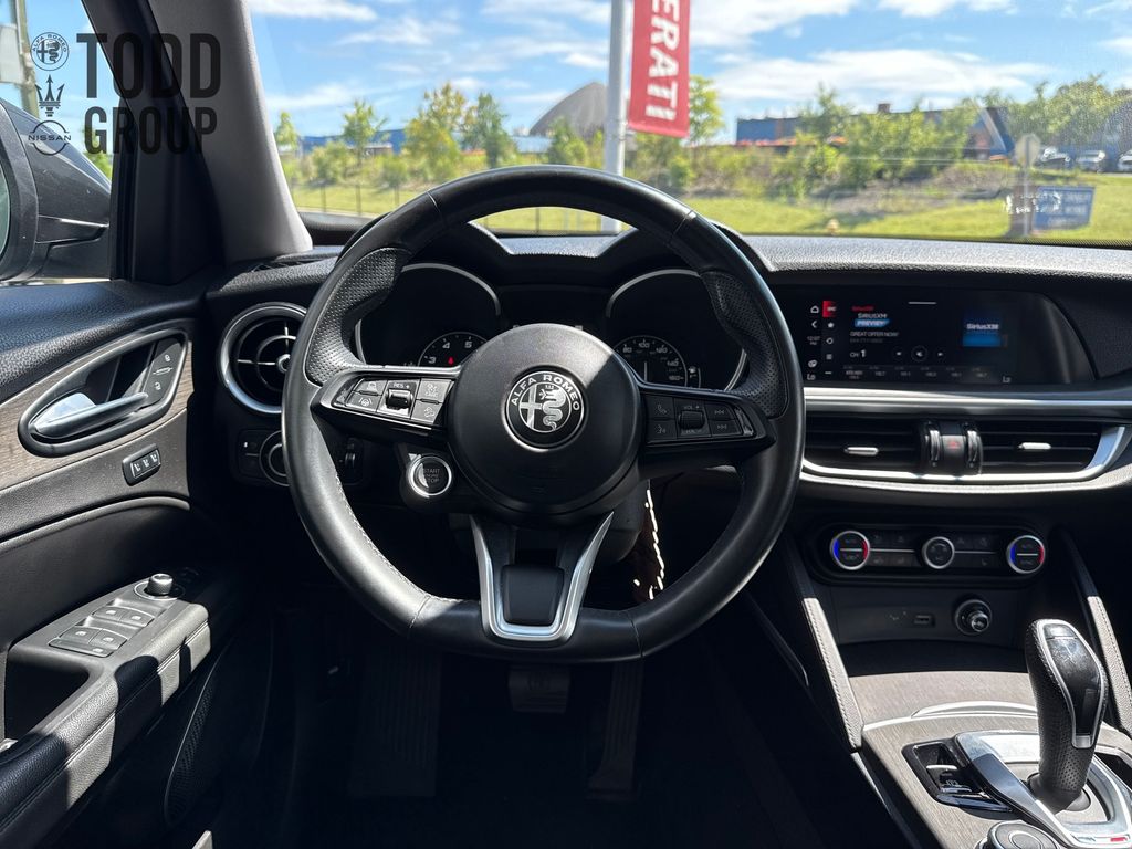 2021 Alfa Romeo Stelvio Ti photo 10