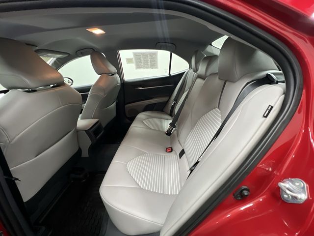 2022 Toyota Camry SE photo 20