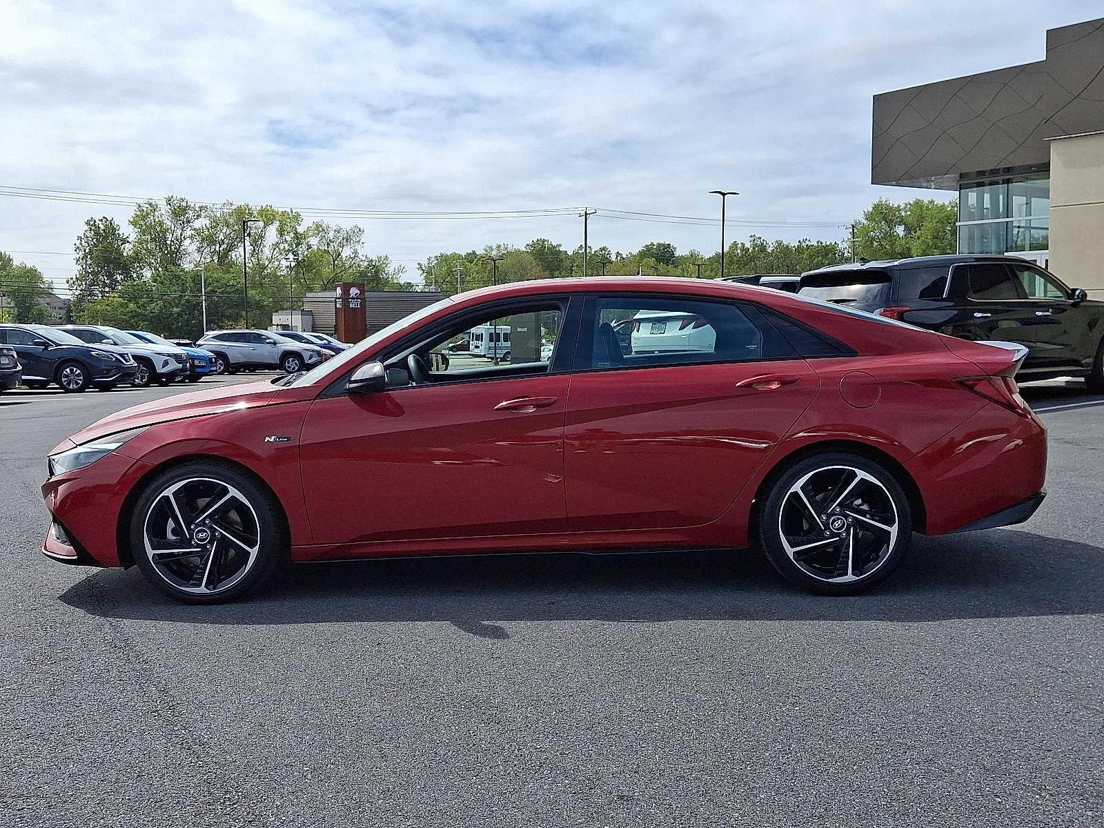2023 Hyundai Elantra N Line photo 4