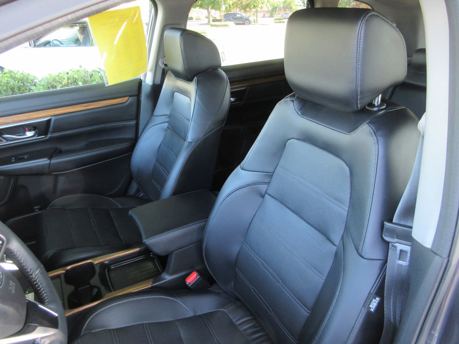 2021 Honda CR-V Hybrid Touring photo 25