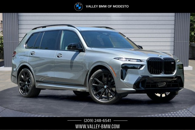 2026 BMW X7