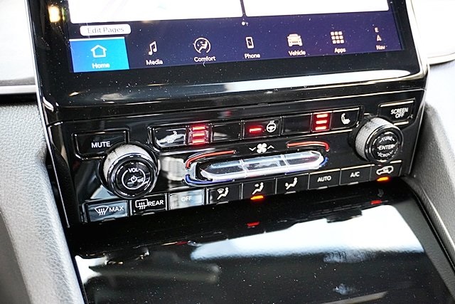 New 2025 Baltic Gray Metallic Clear-Coat Exterior Paint Jeep Limited image 34