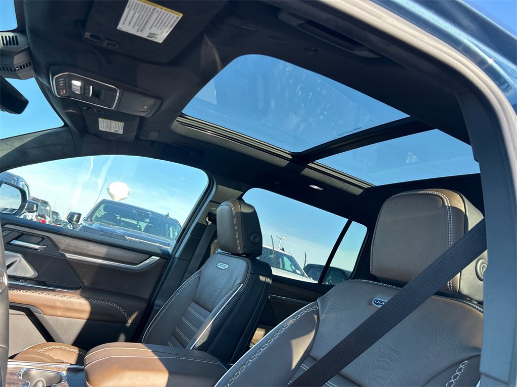 2026 GMC ACADIA - Image 26