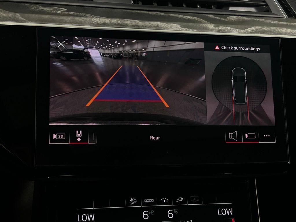 2023 Audi e-tron Premium Plus photo 8