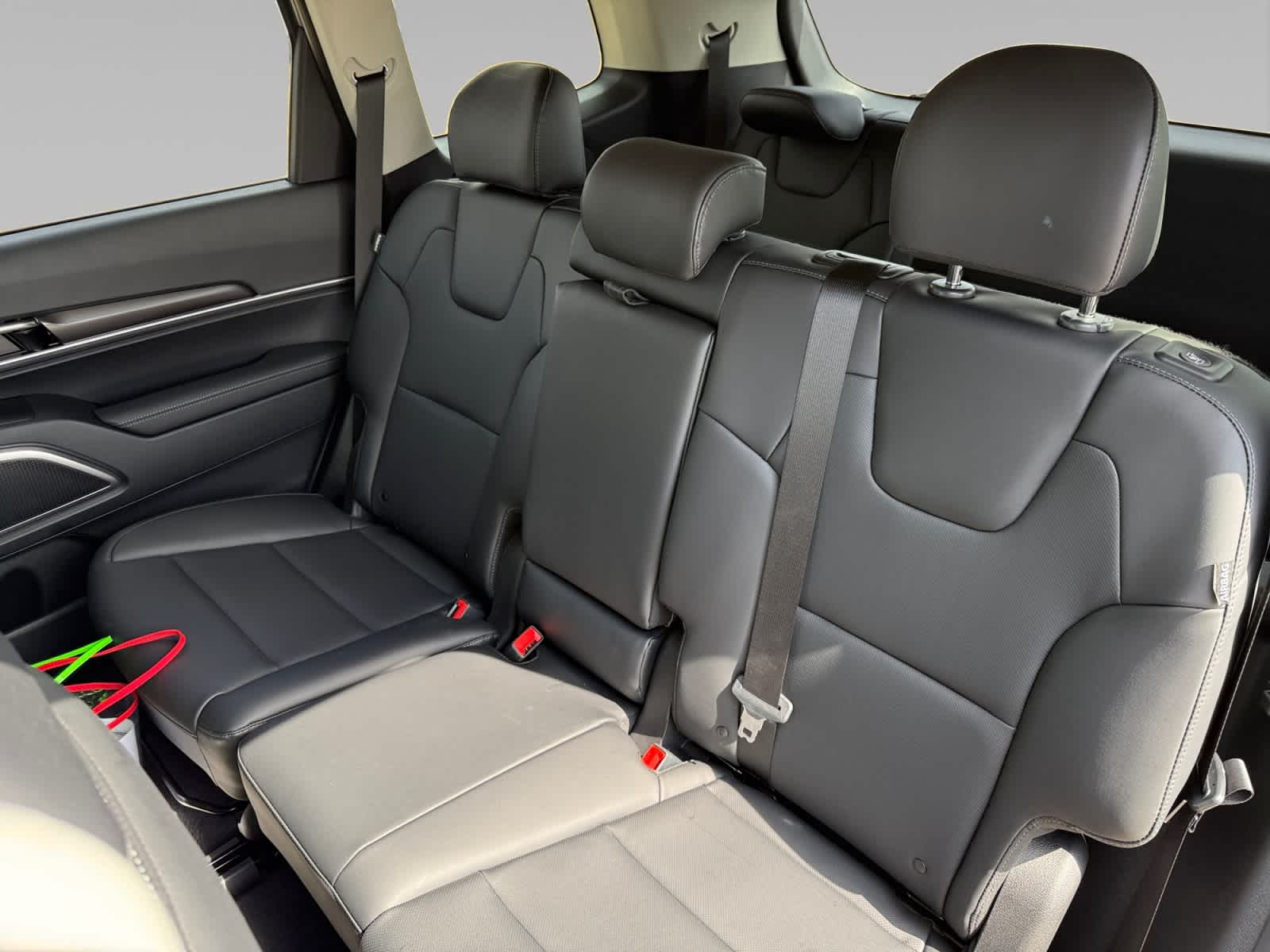 2025 Kia Telluride LX photo 10