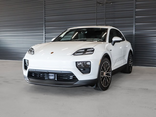 2025 Porsche Macan Electric