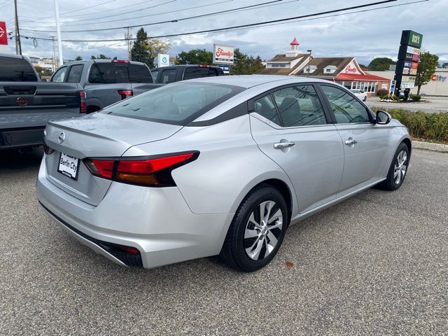 2022 Nissan Altima 2.5 S photo 3