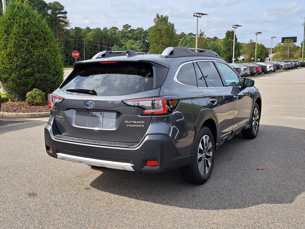 2025 Subaru Outback Touring XT photo 2