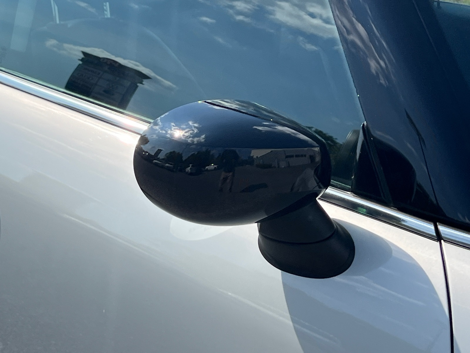 2021 Mini Cooper 2 Door Hardtop Oxford Edition photo 8