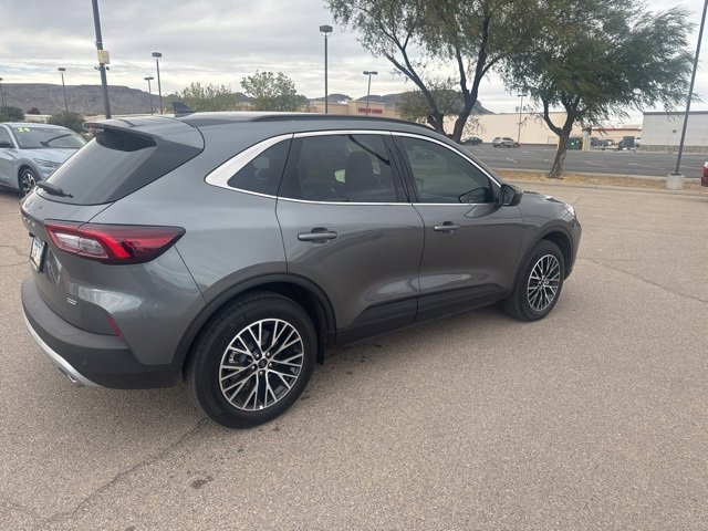 2025 Ford Escape Base Plug-In Hybrid photo 4