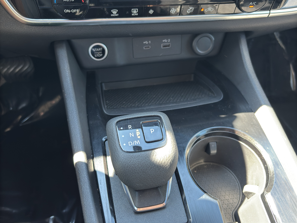 2021 Nissan Rogue SV photo 24