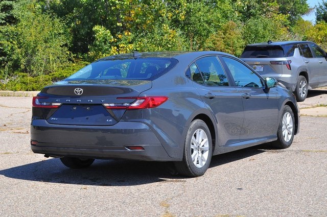 2025 Toyota Camry LE photo 2