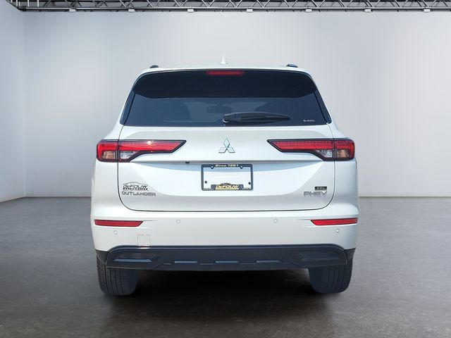 2025 Mitsubishi Outlander PHEV SEL Black Edition photo 4
