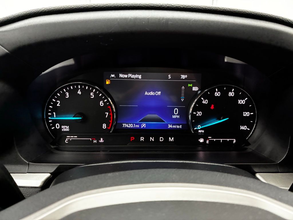 2021 Ford Explorer XLT photo 21