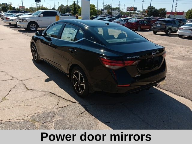 2025 Nissan Sentra SV photo 4