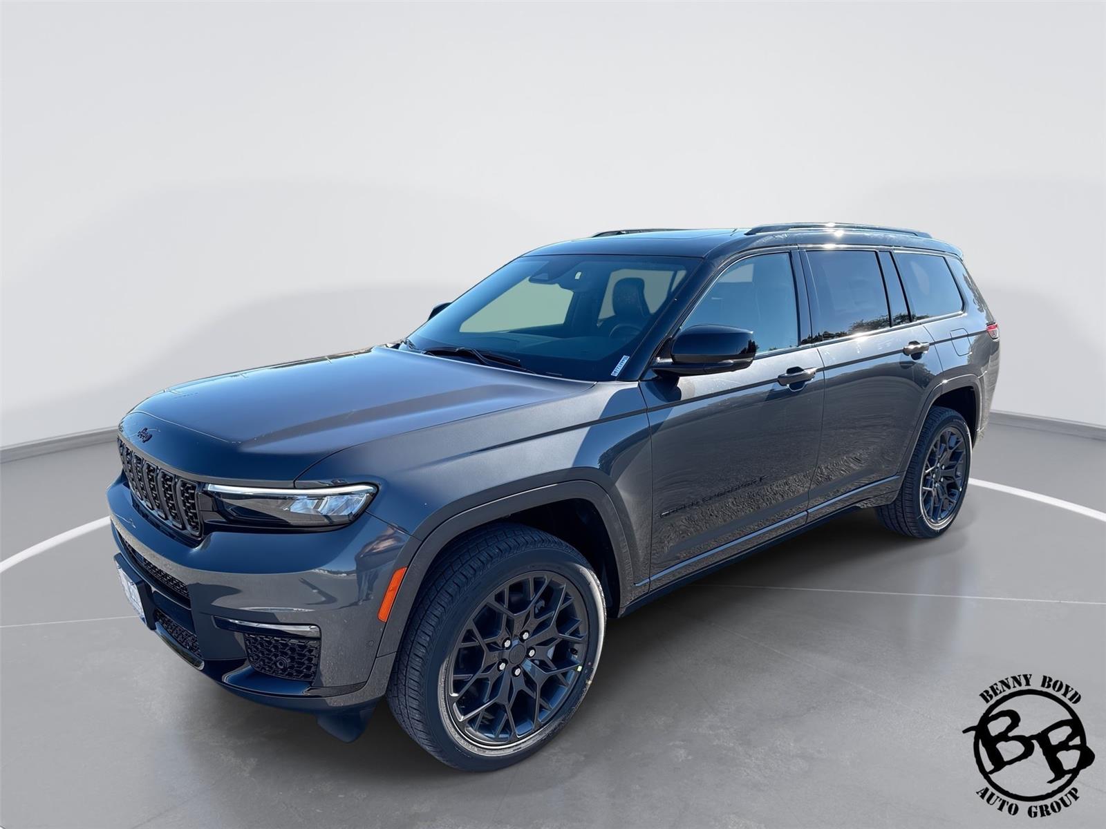 2025 Jeep Grand Cherokee L Summit's photo