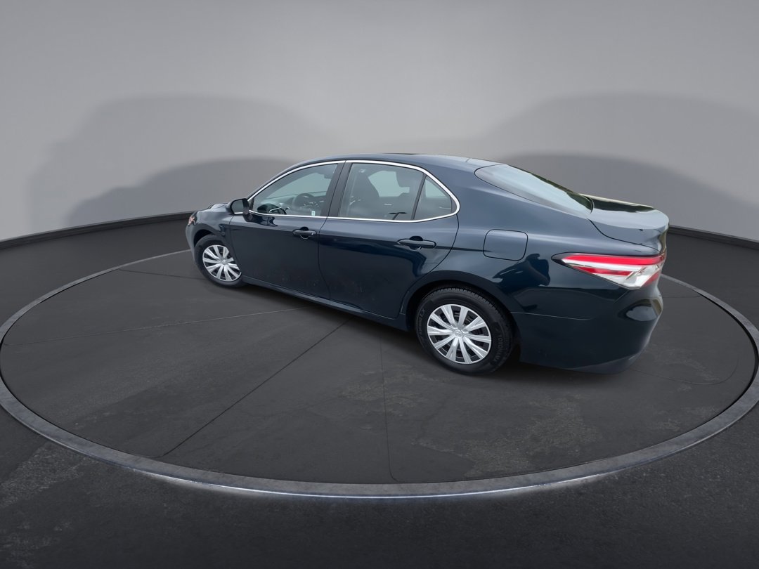 2018 Toyota Camry L photo 6