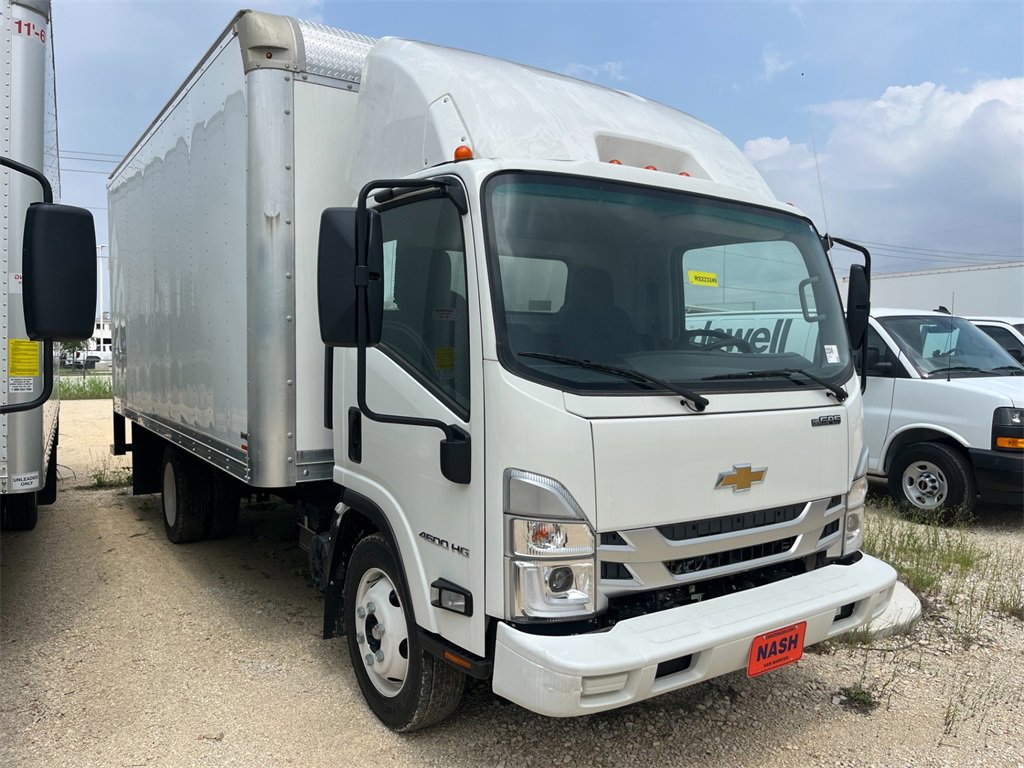 2024 Chevrolet Low Cab Forward Base's photo