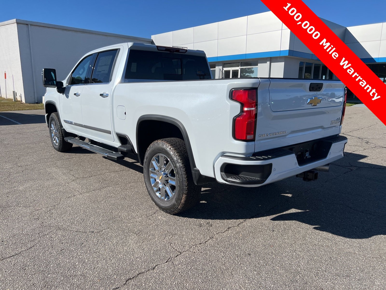 2026 Chevrolet Silverado 2500HD High Country photo 3