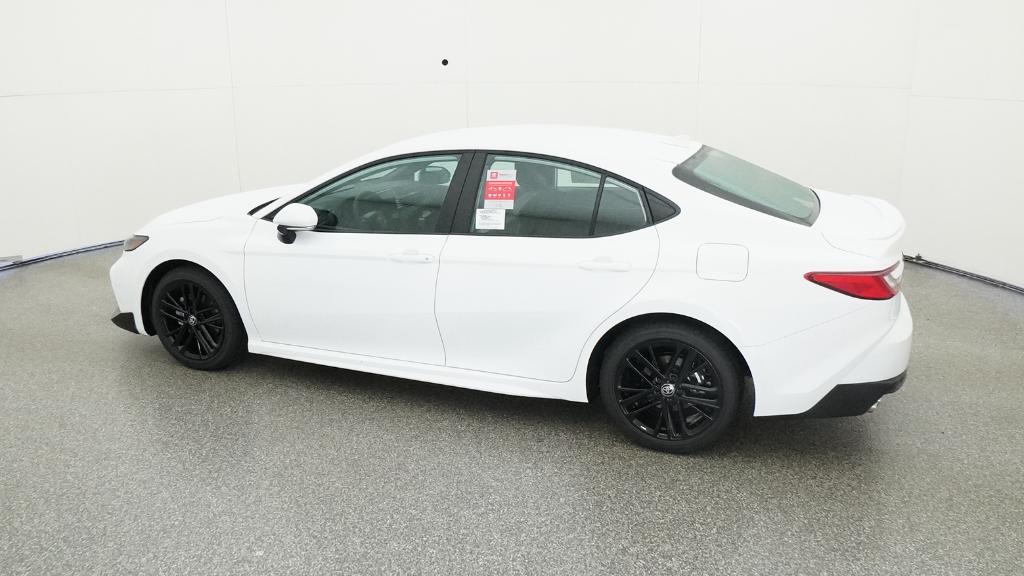 2025 Toyota Camry SE photo 11
