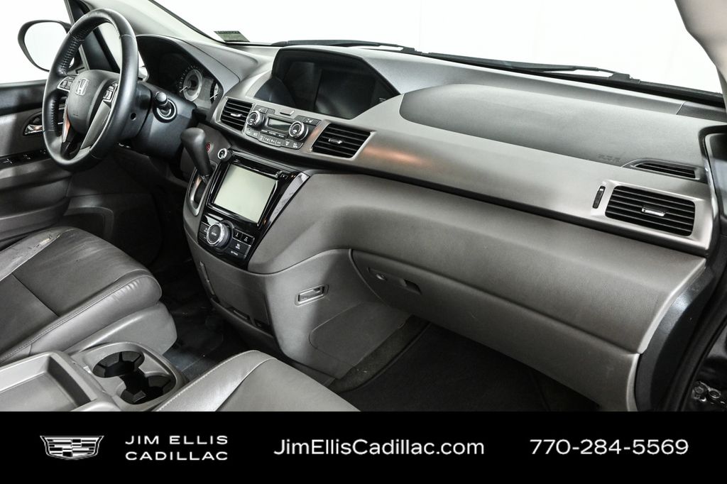 2016 Honda Odyssey EX-L photo 21