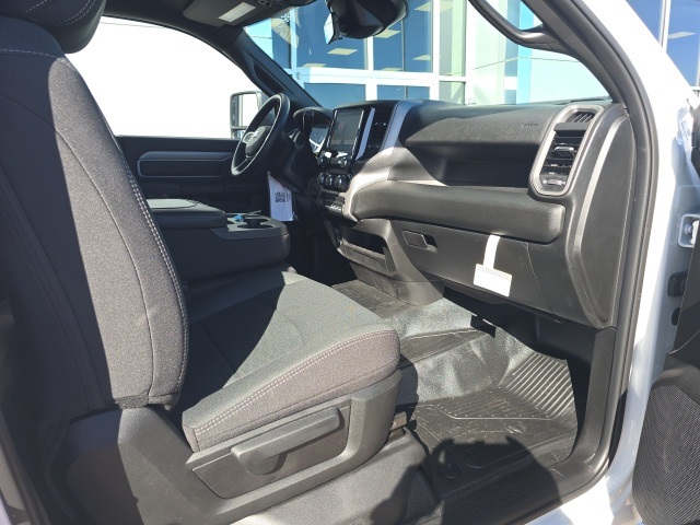 2026 Ram 3500 Tradesman photo 3