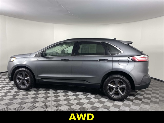2022 Ford Edge SEL photo 4