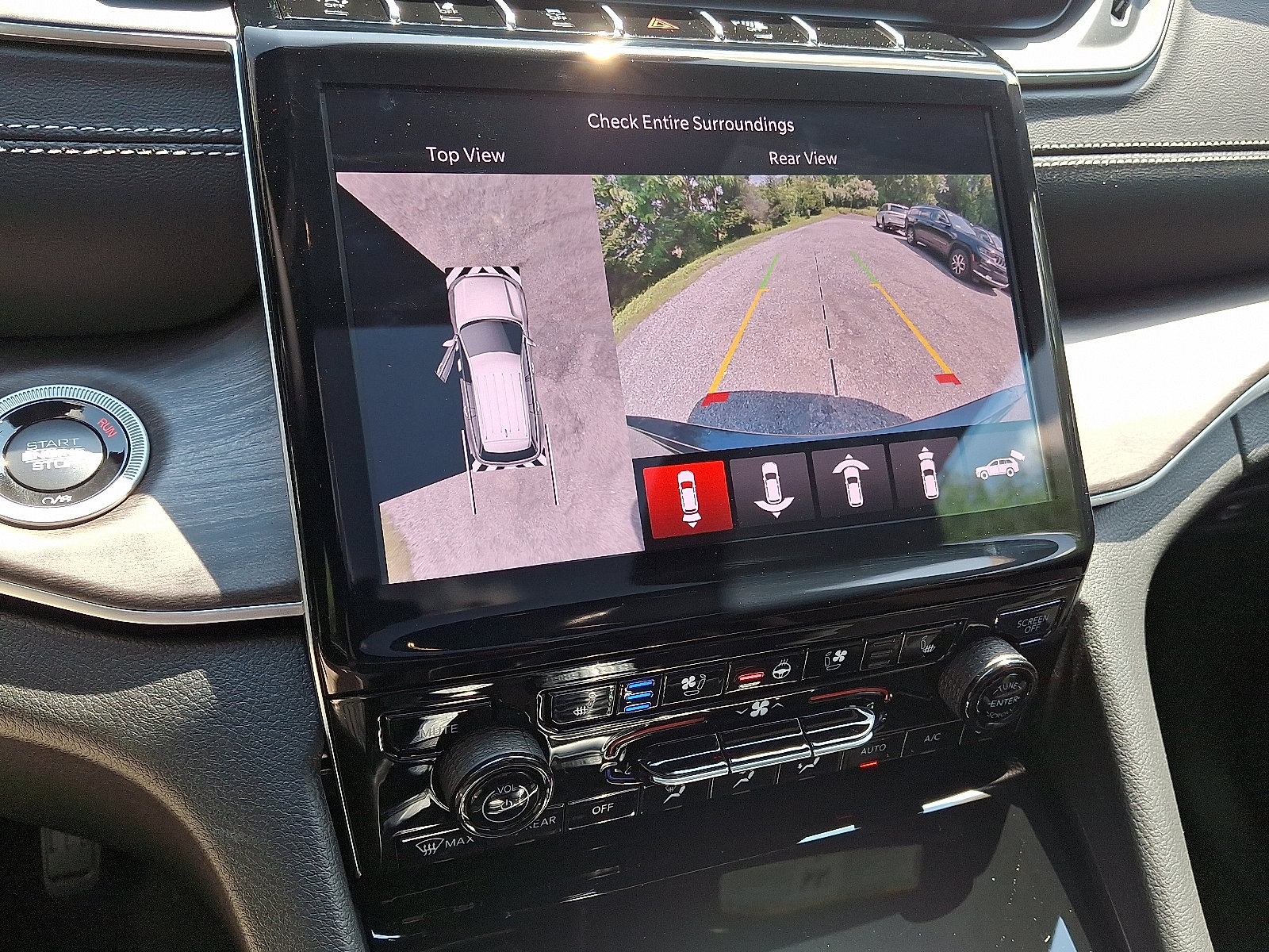 2025 Jeep Grand Cherokee Limited photo 14