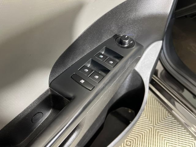 2015 Chevrolet Sonic LT photo 11