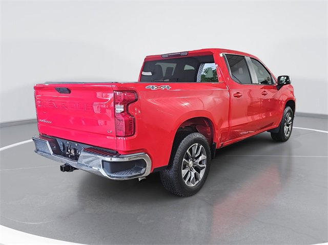 2022 Chevrolet Silverado 1500 LT photo 2