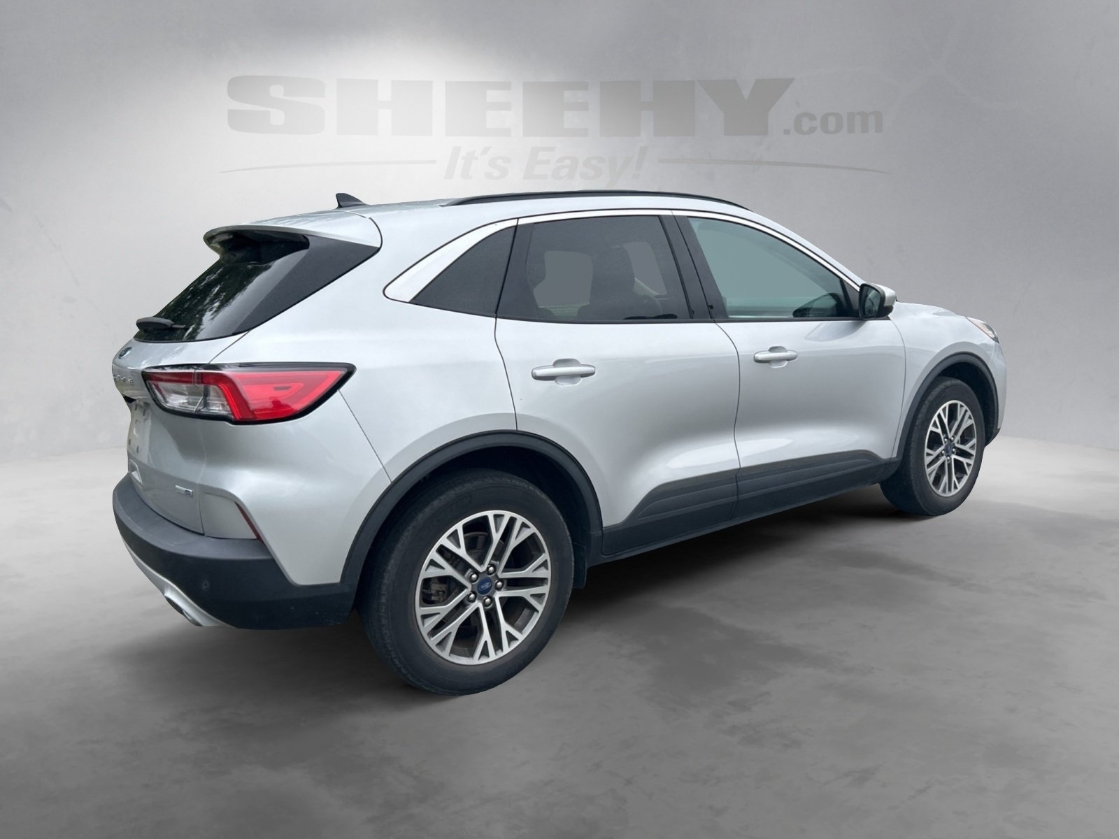 2020 Ford Escape SEL photo 10