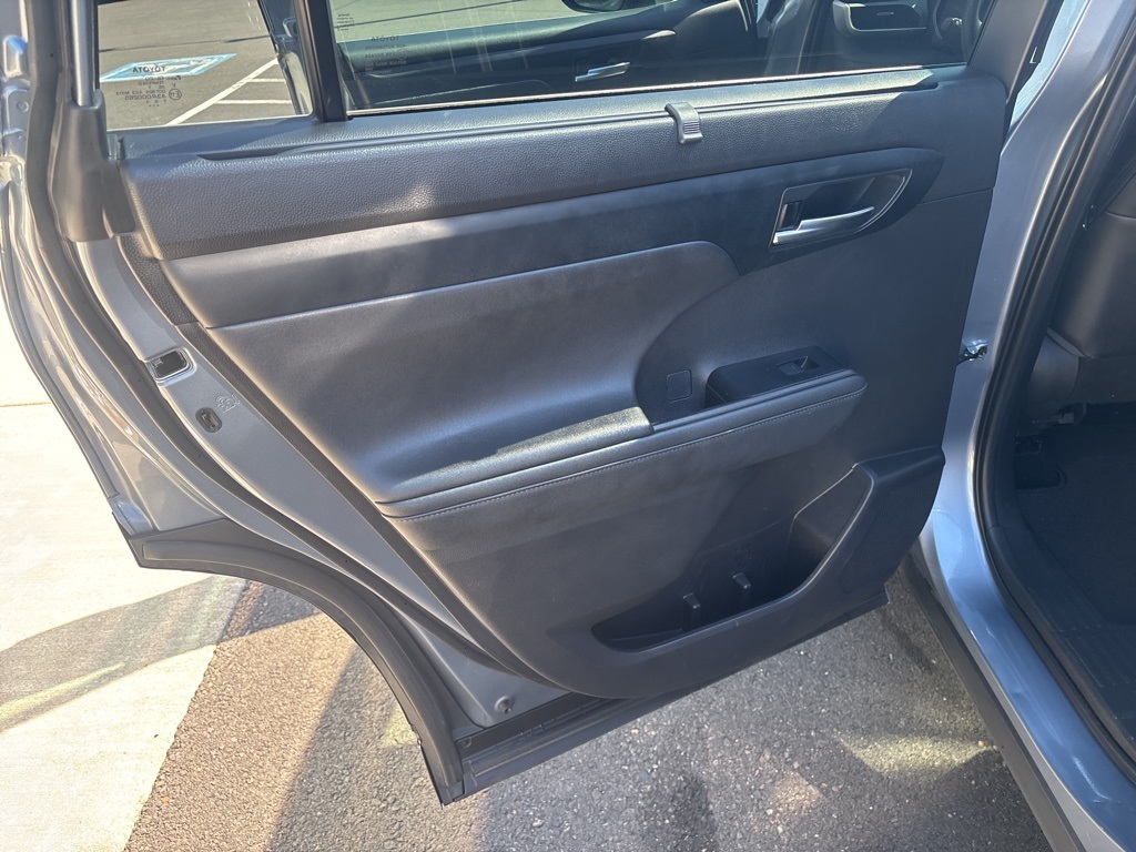 2021 Toyota Highlander Hybrid XLE photo 14