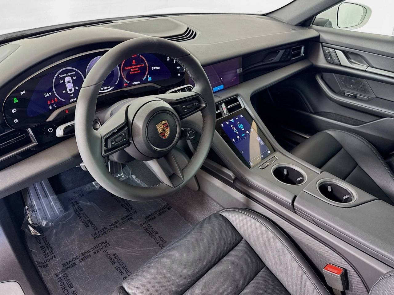 2025 Porsche Taycan photo 4