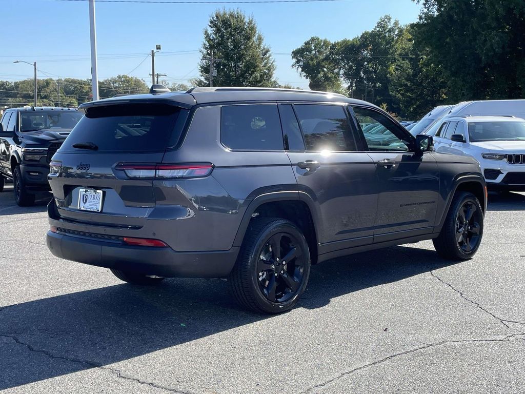 2025 Jeep Grand Cherokee Altitude X photo 4