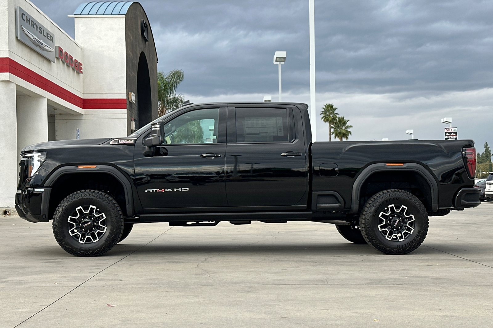 2026 Gmc Sierra 2500 HD AT4X photo 3